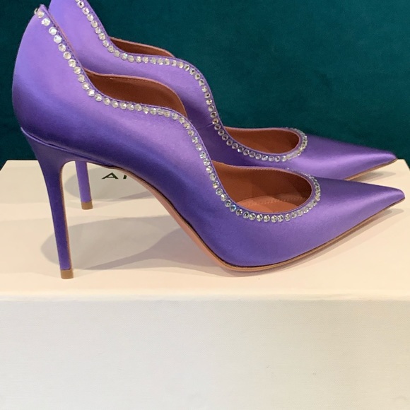 SOLD- Amina Muaddi Pump Size 36.5 - Picture 2 of 7